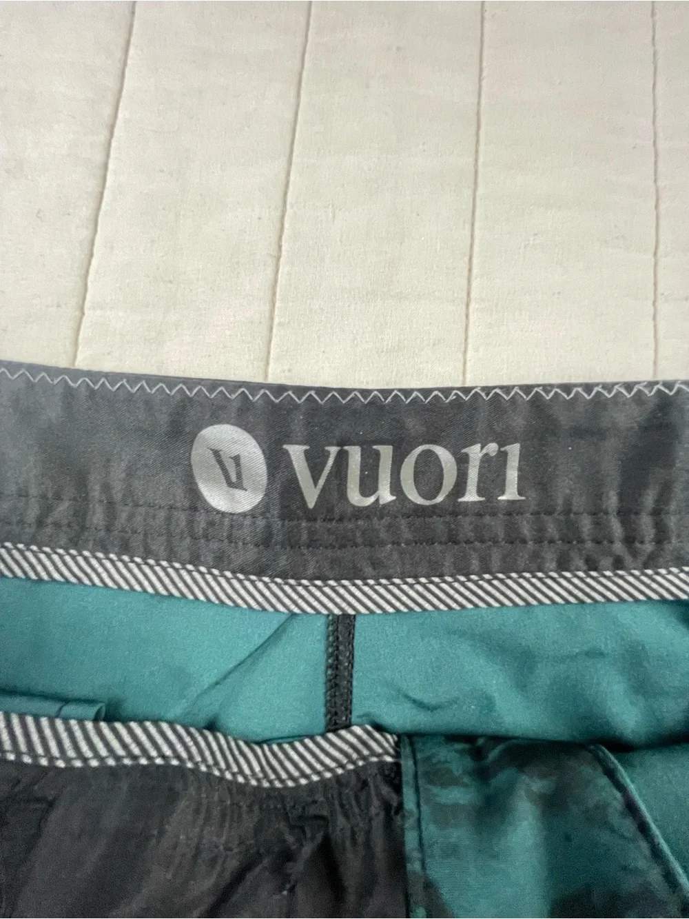 Vuori black small